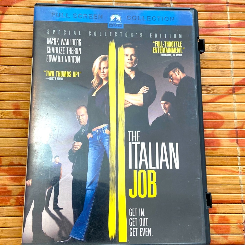 5/$10❤️❤️❤️THE ITALIAN JOB DVD it’s only 2$ when bundled!!! Get sone stuff!!!